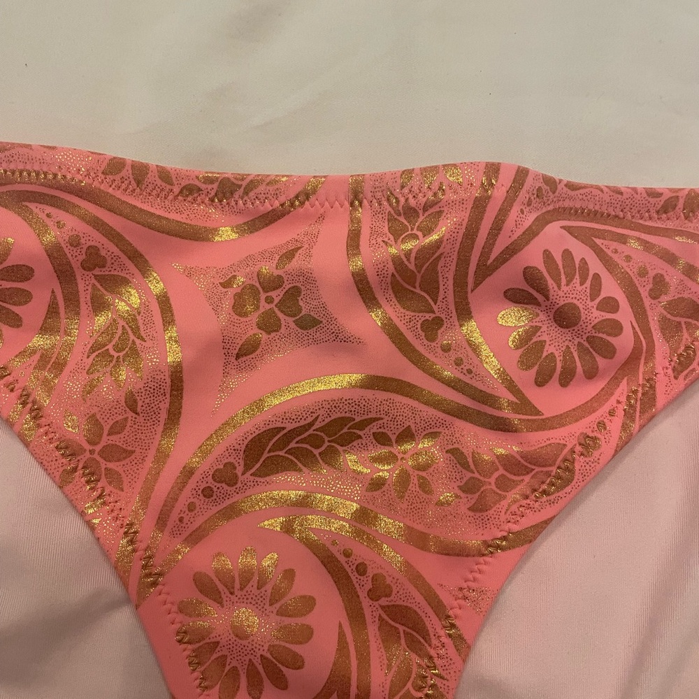Bathing suit bottom - Picture 2 of 4